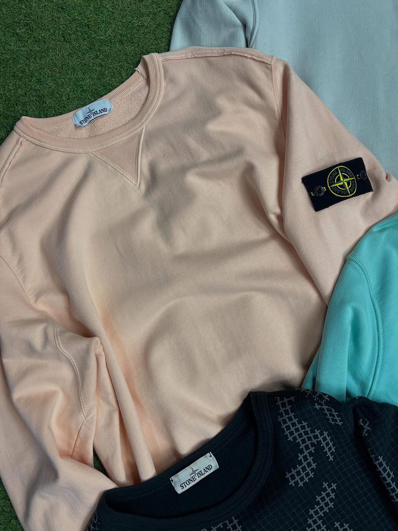 Crewneck Sweatshirt Pallets | Wholesale Designer Sweaters