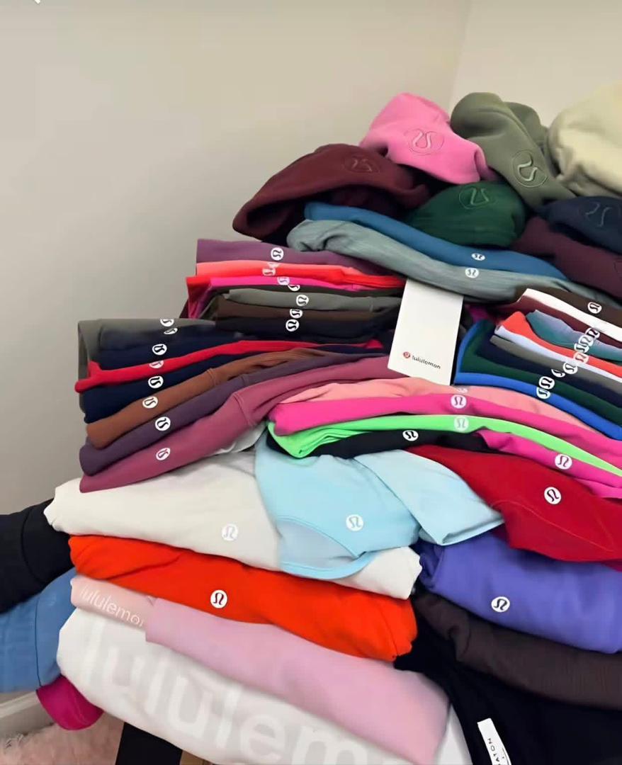 Lululemon Clothes Pallets - Image 3
