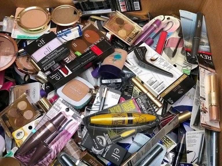 Cosmetic Pallets for Sale | Wholesale Makeup Pallet — 1,000 Pieces, Maybelline, NYX, L’Oréal & More - Image 3