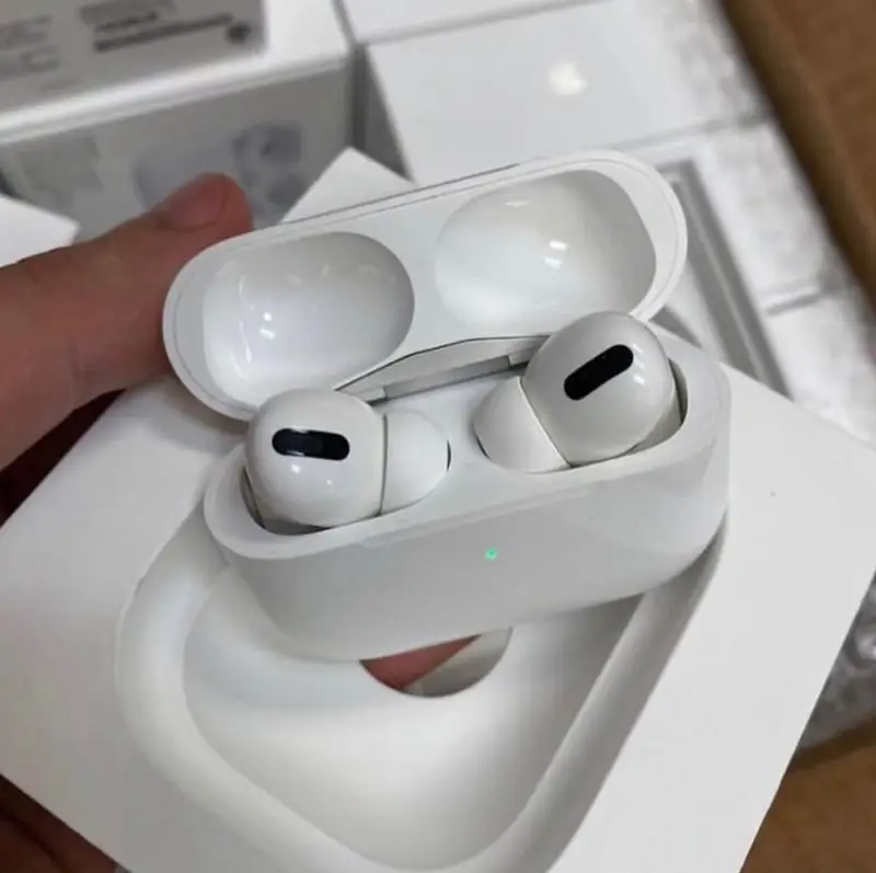 Apple AirPods - Image 8