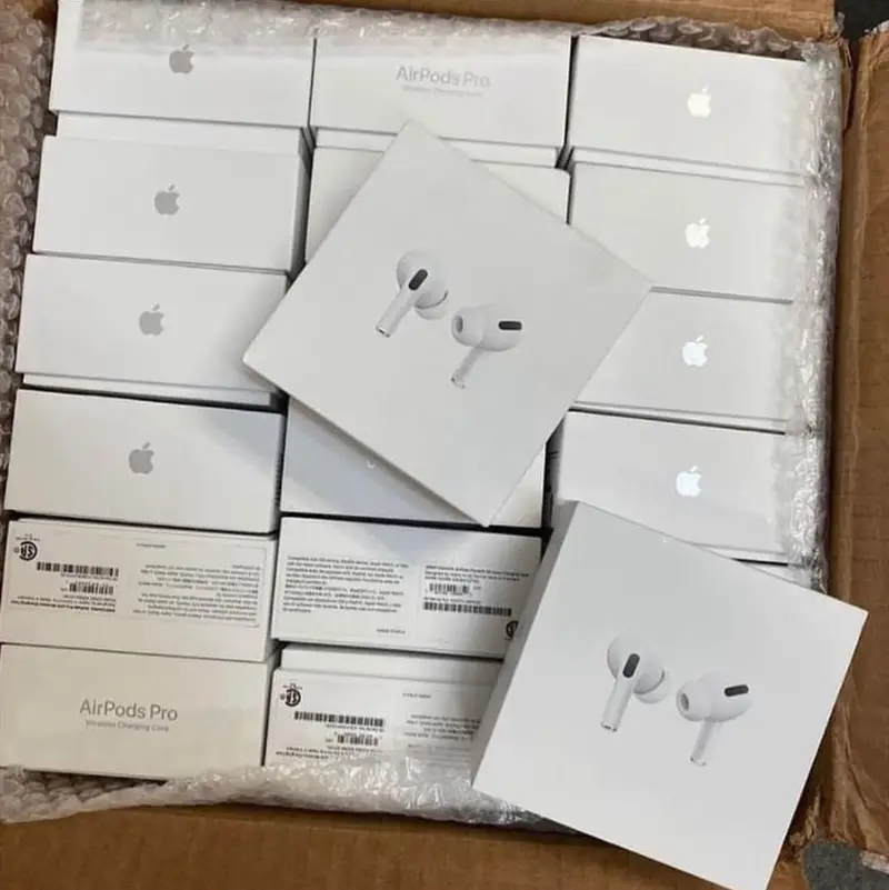 Apple AirPods - Image 6