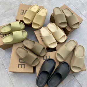 Yeezy Slides Pallets