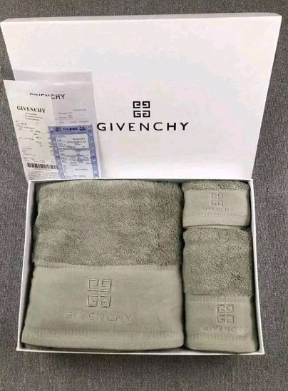 Givenchy Towels Pallets for Sale | 80 Premium Towels Per Palle - Image 3