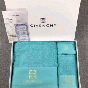 Givenchy Towels Pallets for Sale | 80 Premium Towels Per Palle