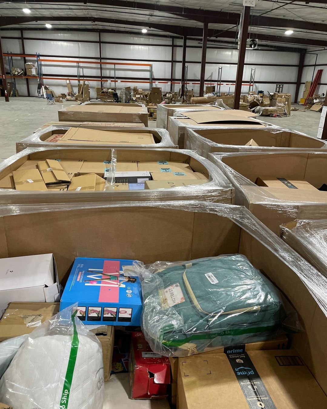 Amazon 7 ft Tall Small Liquidation Pallet - Image 4