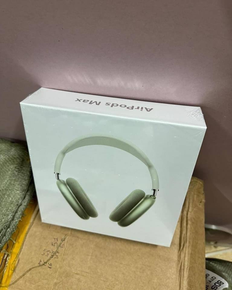 Apple AirPods Max Liquidation Pallet - Image 14